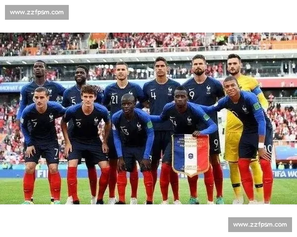 英格兰队与巴西队激战正酣 双方为世界杯荣誉拼尽全力